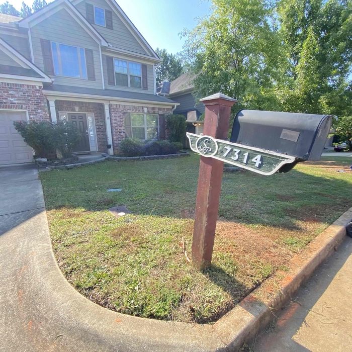 22645900 dlargesquare